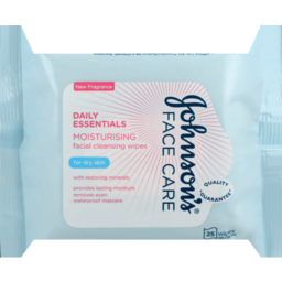 Photo of Johnson & Johnson Cleanse Wipes Essentials Dry Skin