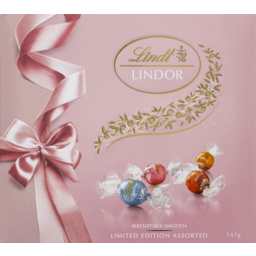 Photo of Lindt Lindor Assorted Chocolates Gift Box 147g