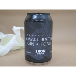 Photo of Strange Omen Small Batch Gin & Tonic