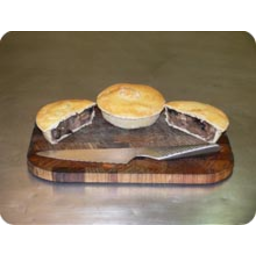 Photo of SILLY YAKS Chunky Steak & Mushroom Pie Gf 190g