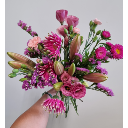 Photo of Flowers Mixed Bouquet- Large (flower selection will vary) 