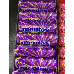 Photo of Mentos Gum Grape Sour 30g